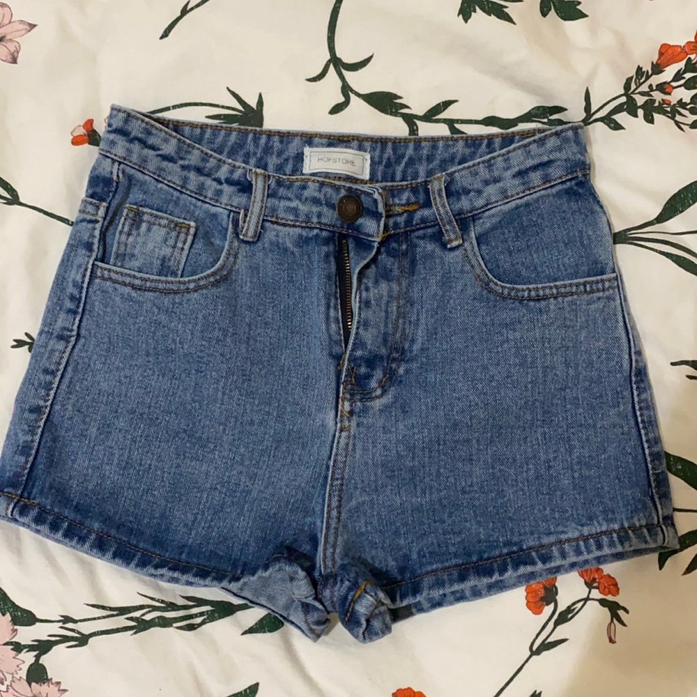 Vintage high waisted shorts